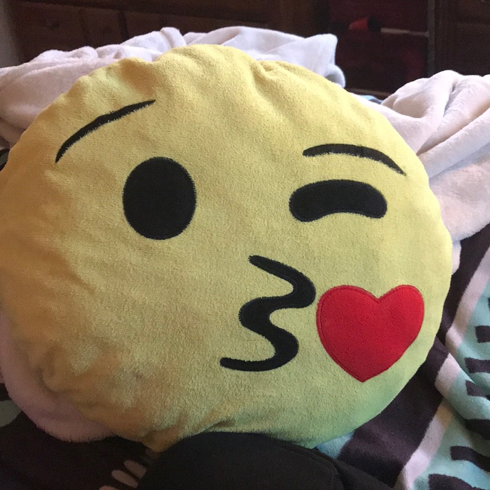 Kiss emoji pillow